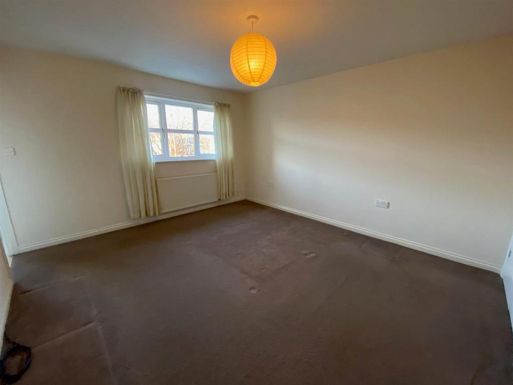 BEDROOM.jpg