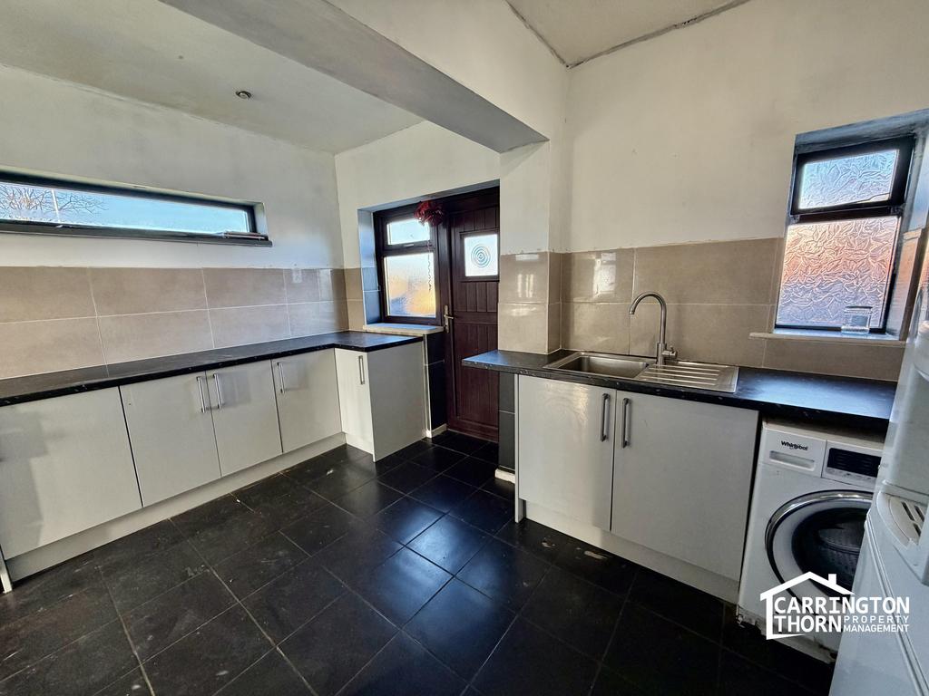 Kitchen 1