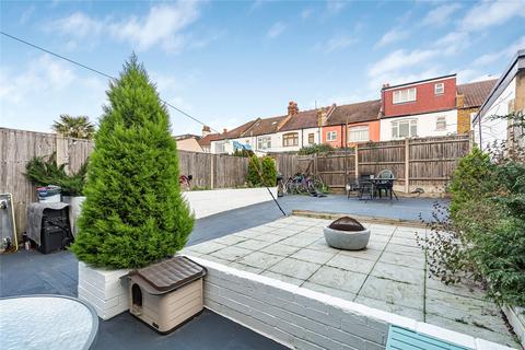 undefined, Garden Avenue, Mitcham, CR4