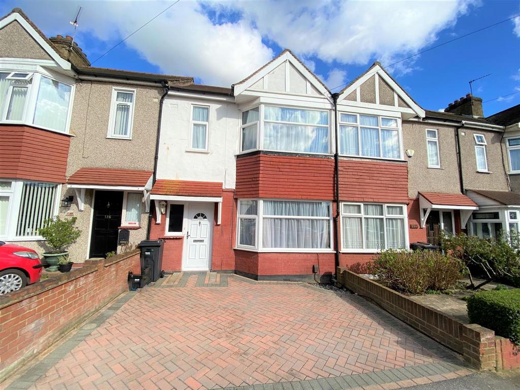 Trelawney Rd IG6