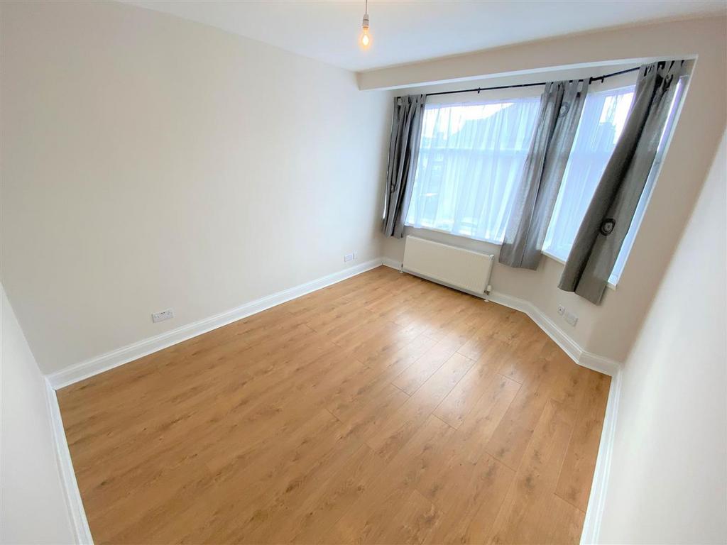 Trelawney Rd IG6