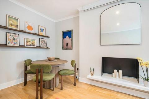 2 bedroom flat for sale, Nevern Square, London SW5