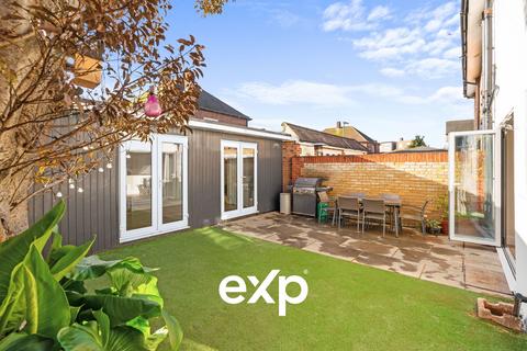 3 bedroom semi-detached house for sale, Tudor Road, Ashford TW15