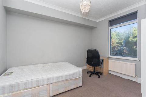 undefined, Mayo Road, Brighton