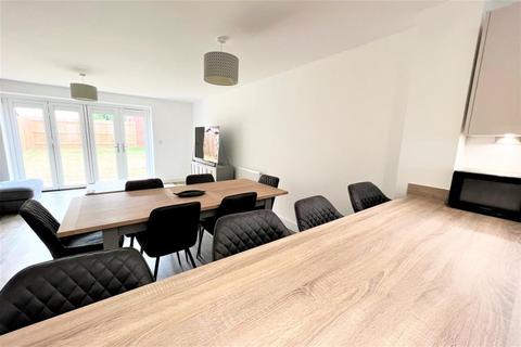 undefined, Tovey Green, Guildford GU3