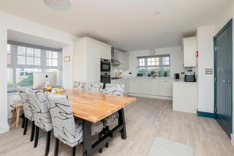 4 bedroom detached house for sale, Norgren Crescent, Shipston-on-Stour