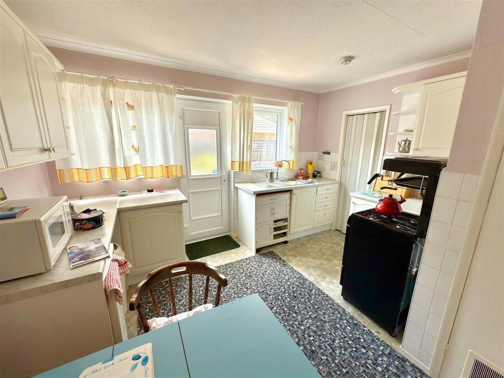 BREAKFAST AREA.jpg