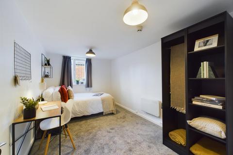 7 bedroom house to rent, KIPPAX STREET, Manchester M14