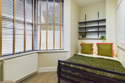 undefined, Studios at St. Catherines, Lincoln LN5