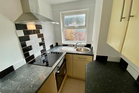 Studio to rent, Cheddon Road, Taunton, TA2