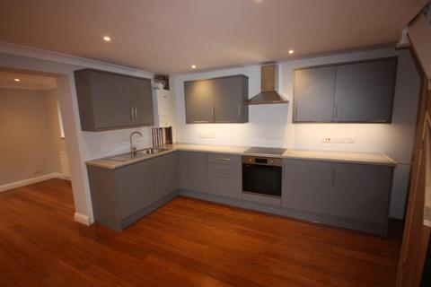 undefined, Lawrence Close, Guildford GU4