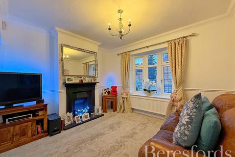 2 bedroom semi-detached house for sale, Claremont Road, Hornchurch, RM11