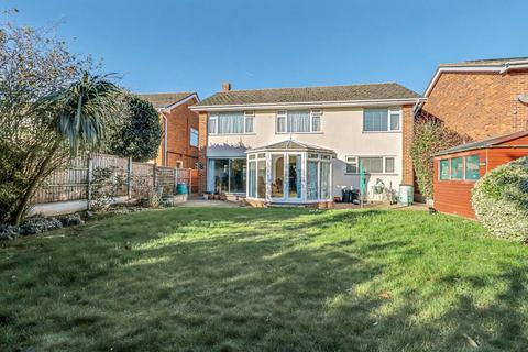 undefined, Maplin Way North, Thorpe Bay SS1