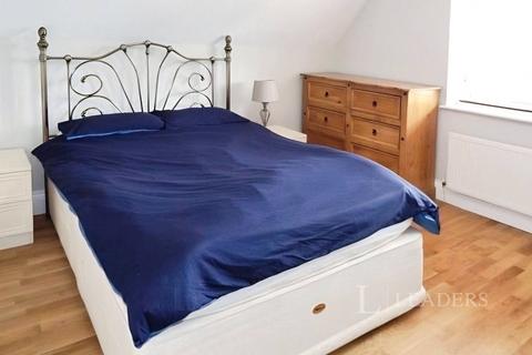 2 bedroom house to rent, London Road, Charlton Kings, Cheltenham, GL52