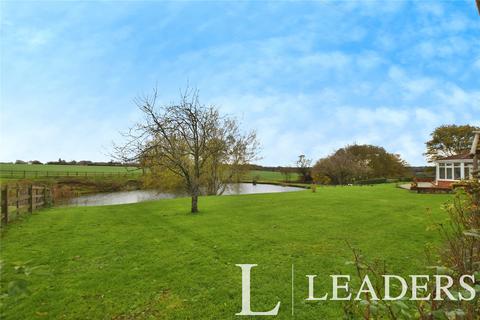 6 bedroom detached house to rent, The Broadway, Dunmow, Essex, CM6