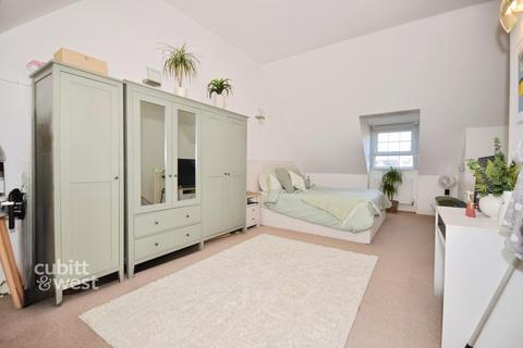 undefined, Somerley Drive, Crawley, RH10