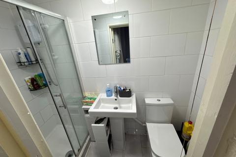undefined, Albion Close, LU2 0DH