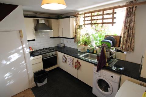 1 bedroom flat to rent, Sycamore Avenue, South Ealing, W5