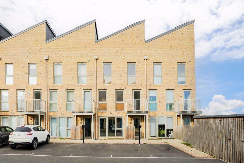 96 lescar road main.jpeg