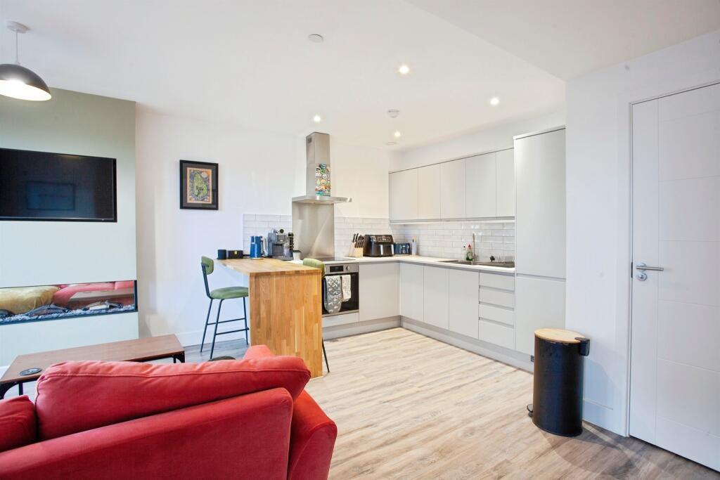 Living/kitchen