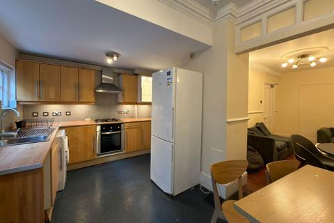 undefined, 108 Newark Street, Whitechapel, London, E1 2ES