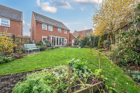 4 bedroom detached house for sale, The Squirrels, Whitchurch.