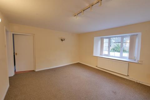 undefined, Meysey Hampton, GL7