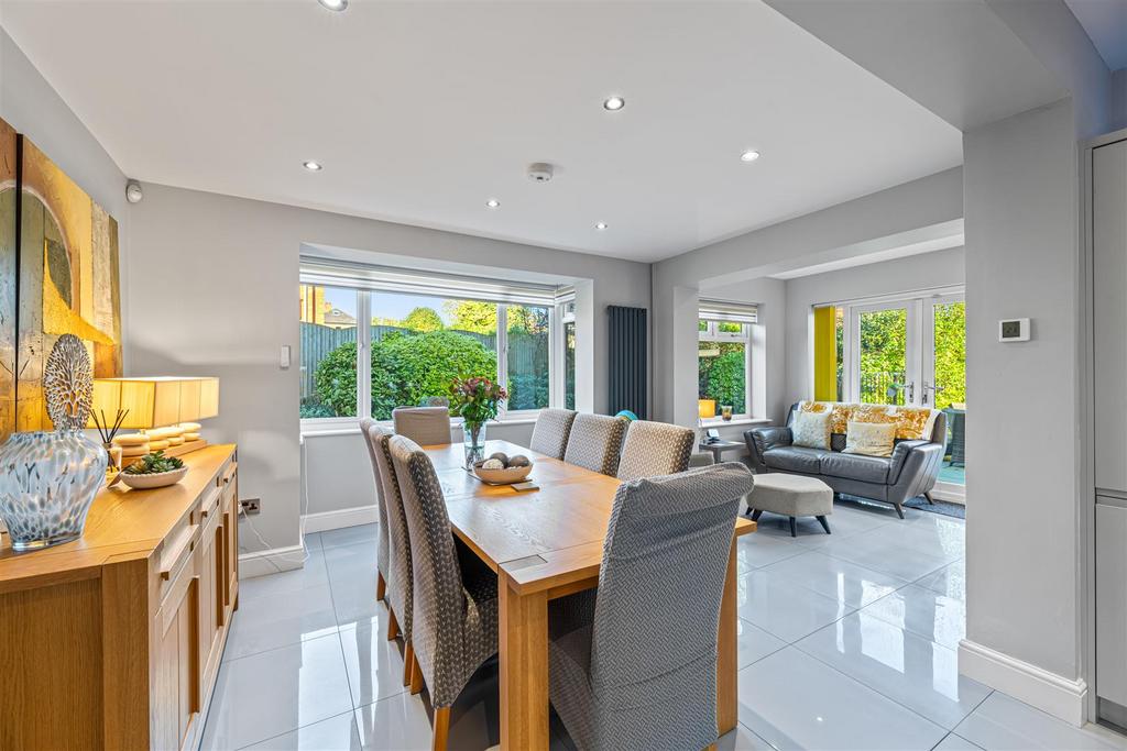 Dining/Family Room