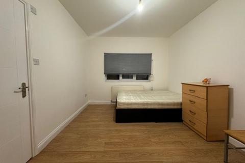 undefined, Thornton Heath CR7