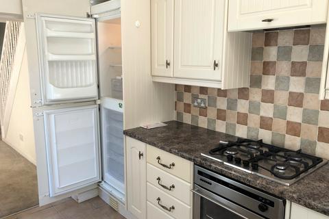 2 bedroom terraced house to rent, Hafod Street, Swansea SA1