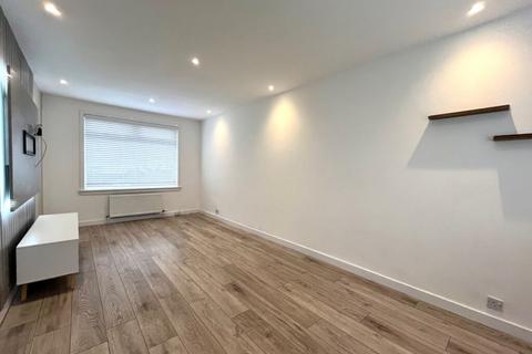 undefined, 30 Westerton Cowie FK7 7AN
