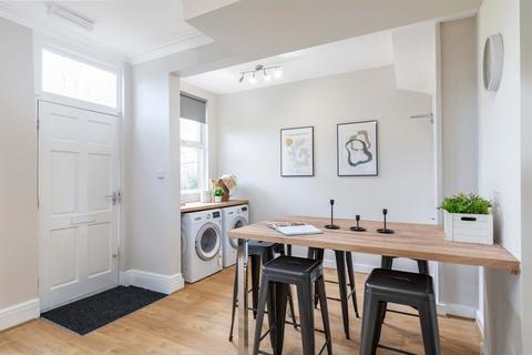 5 bedroom house to rent, Beechwood Crescent, Leeds LS4