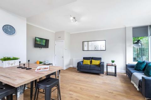 5 bedroom house to rent, Beechwood Crescent, Leeds LS4