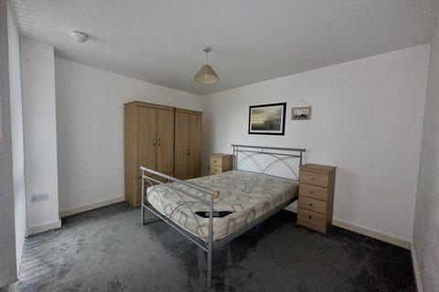 The Life Building 3, Hulme M15