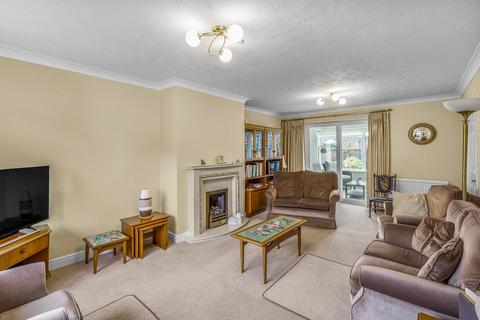 4 bedroom detached house for sale, Plane Tree Avenue, Leeds, West Yorkshire
