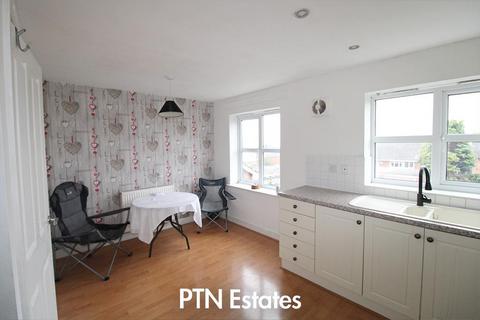 3 bedroom semi-detached house for sale, Malthouse Drive, Dudley