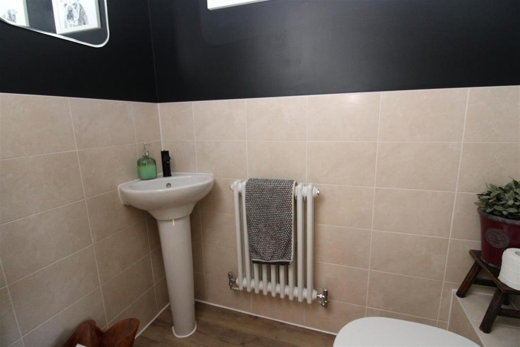 DS Loo.JPG