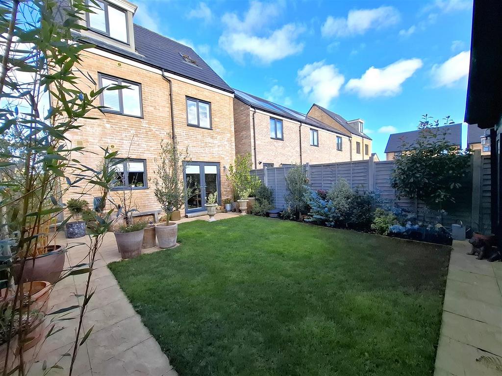 Garden 3.jpg