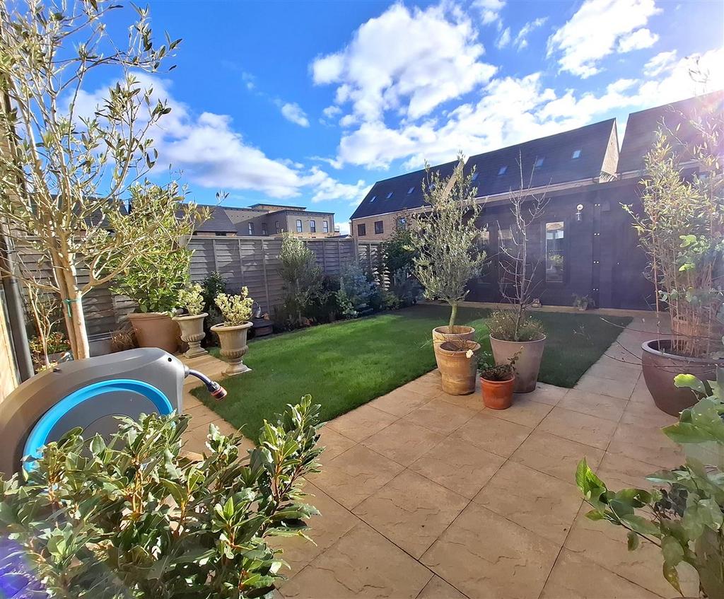 Garden 4.jpg
