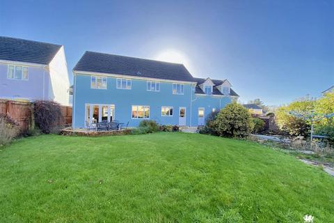 5 bedroom detached house for sale, Clos Yr Onnen, Abergwili, Carmarthen