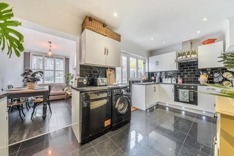 3 bedroom semi-detached house for sale, Longmarsh View, Sutton At Hone, Dartford, DA4