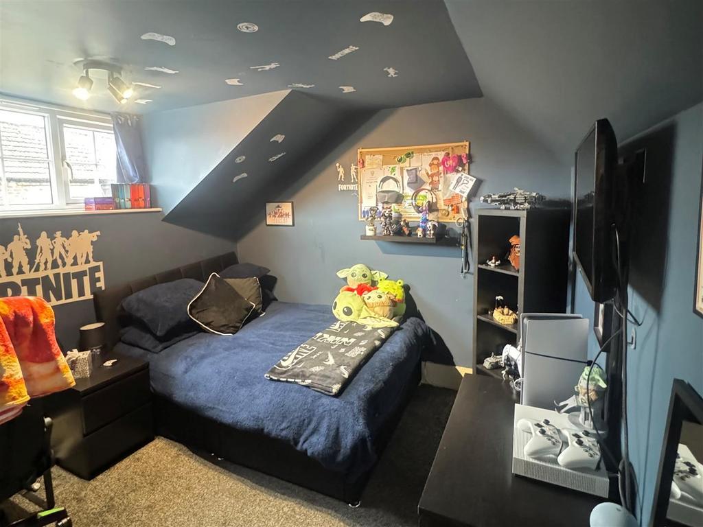 Bedroom 2.jpg
