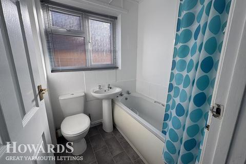 undefined, Cross Road, Gorleston