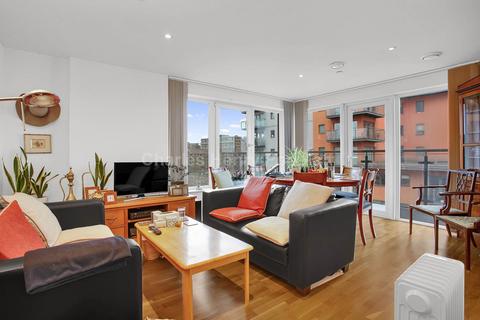 2 bedroom apartment to rent, Mizzen Mast House, London, SE18