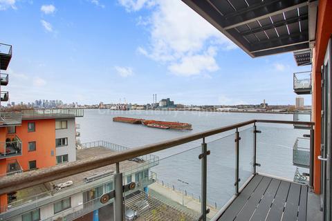 2 bedroom apartment to rent, Mizzen Mast House, London, SE18