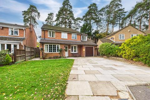 Braye Close, Sandhurst, Berkshire, GU47