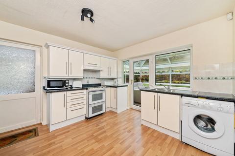 2 bedroom detached house for sale, Bankfield Park Avenue, Huddersfield, HD4