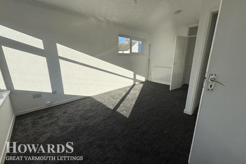 undefined, Cross Road, Gorleston