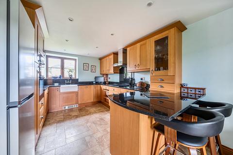 3 bedroom semi-detached house for sale, Ovenden Road, Sevenoaks TN14