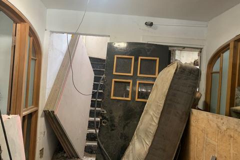undefined, High Street, Beckenham BR3